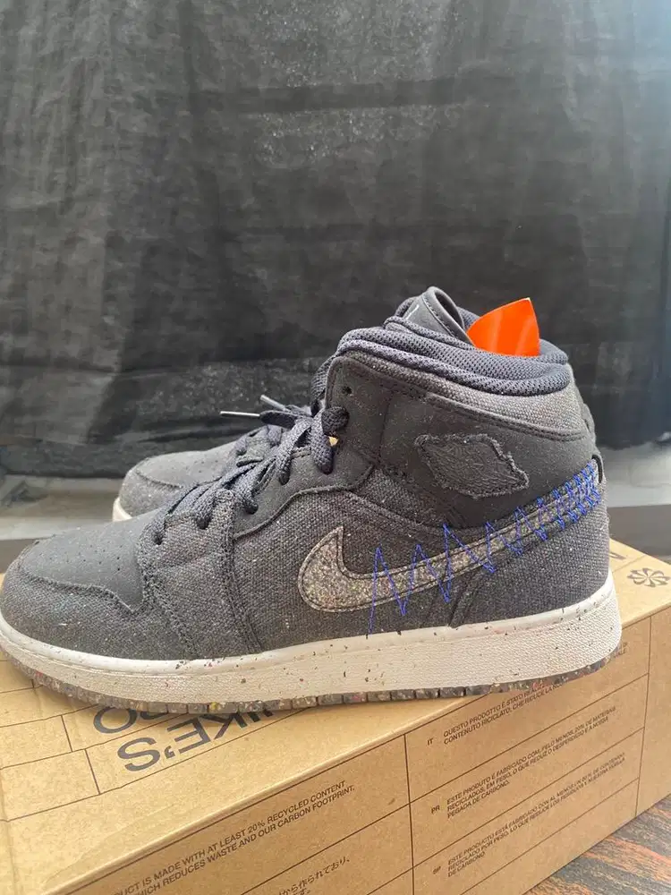 Sepatu Air Jordan 1 Mid SE Crater Black GS