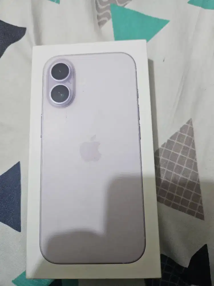Iphone 17  256 gb LAVENDER IBOX BARU