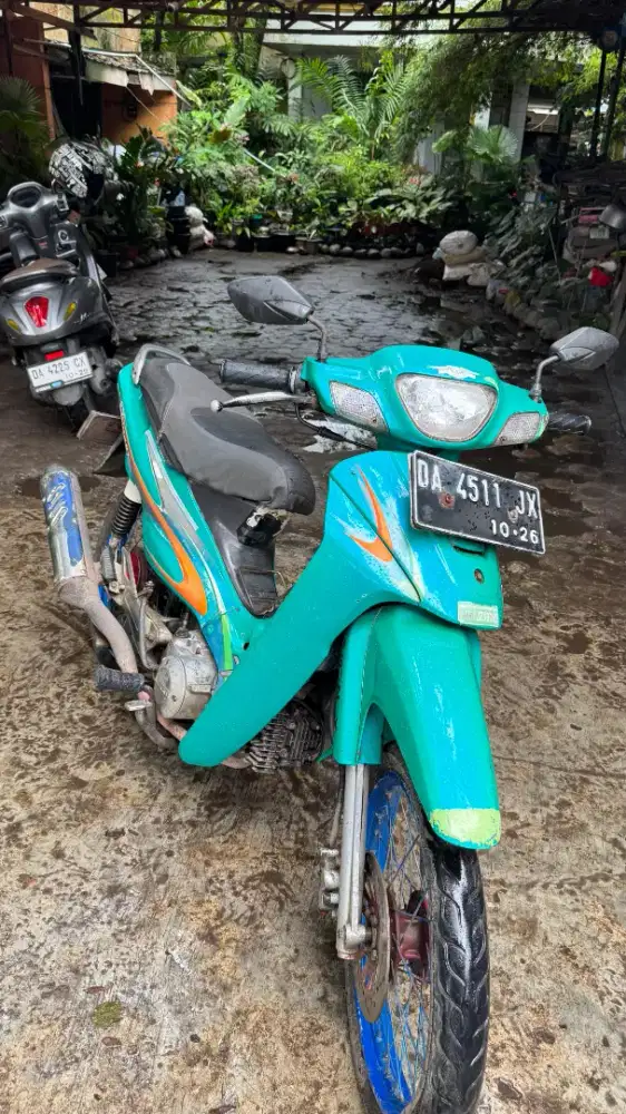 Di jual motor suzuki shogun 2001.