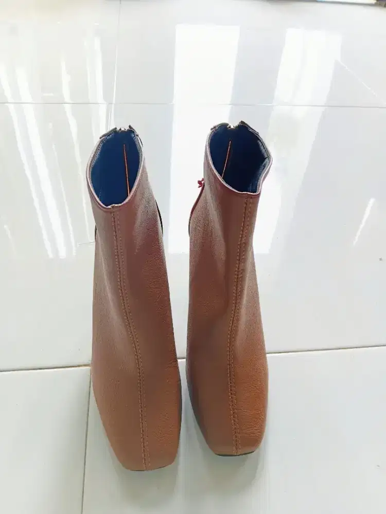 Sepatu boots wanita ( preloved)