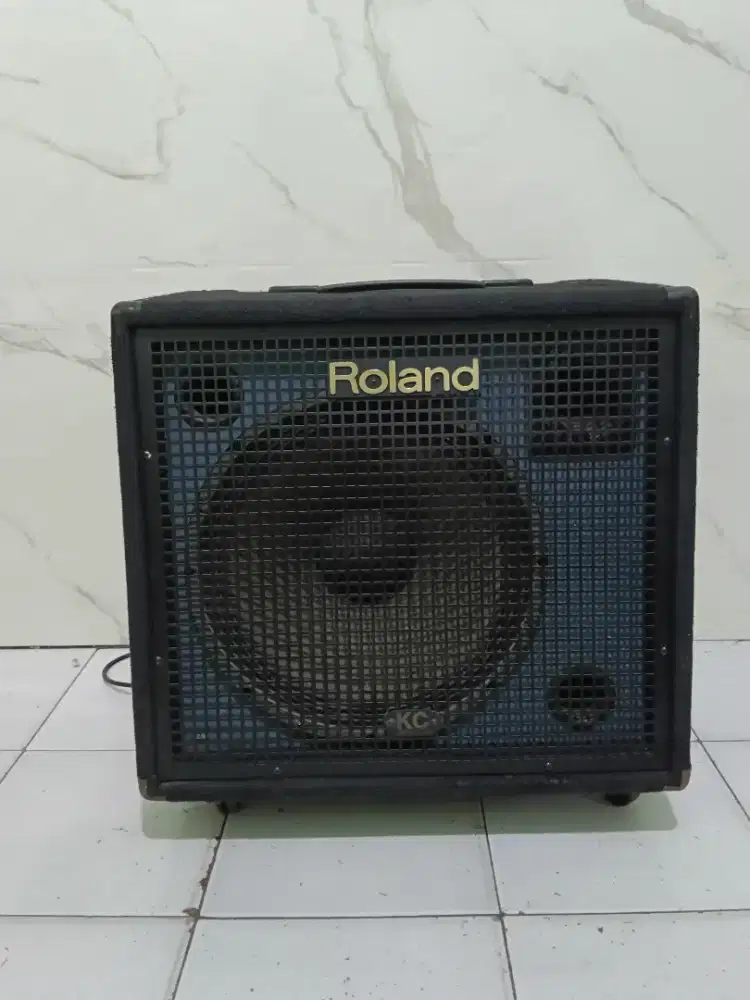 Ampli keyboard Roland kc 550