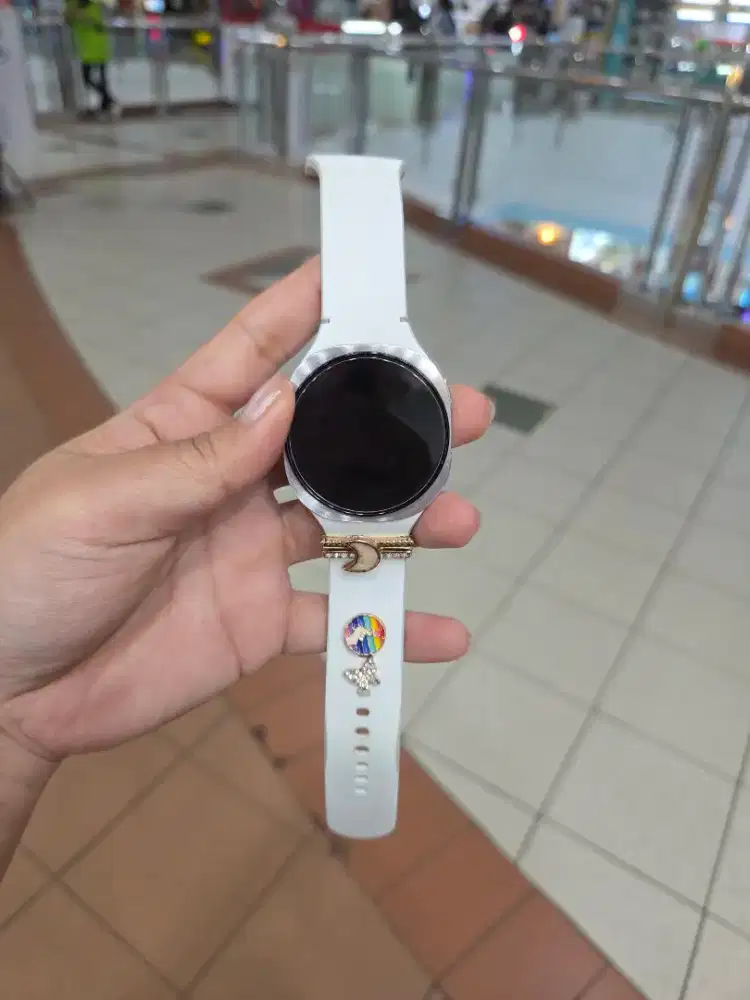 Watch 8 40mm putih