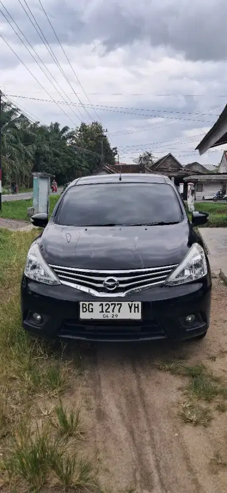 Grand Livina XV 1.5 MT  Limitied Edition