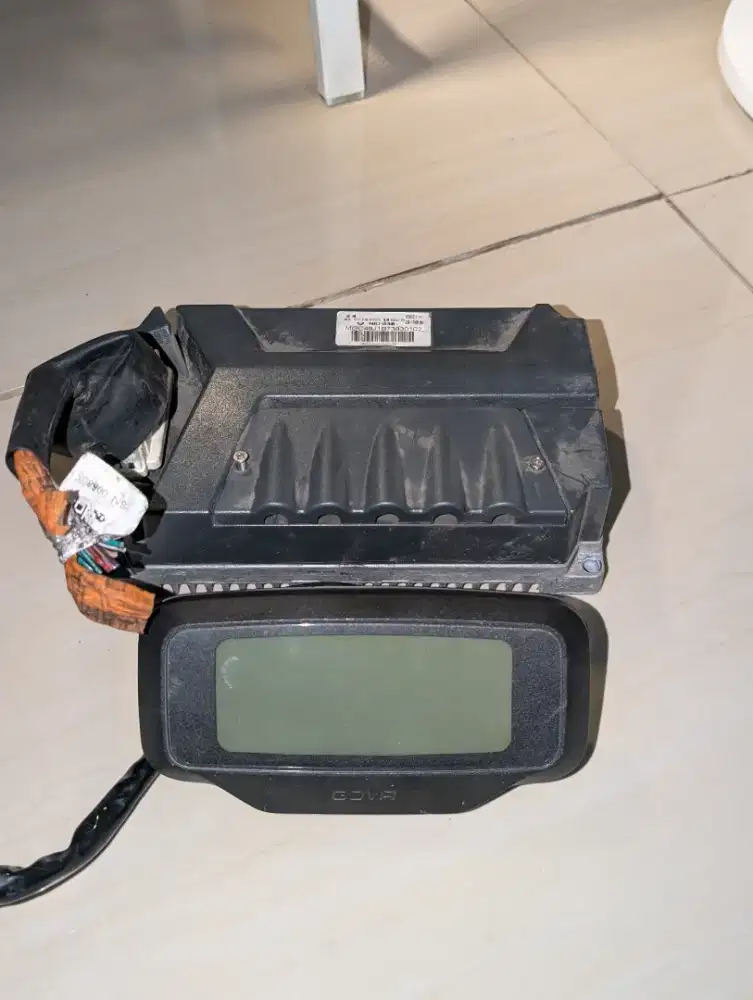 Controller dan speedometer Niu Gova 03