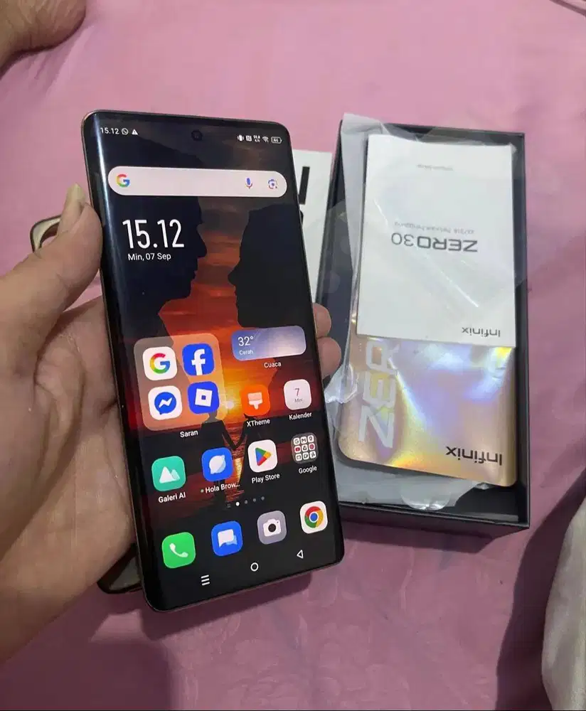 Infinix ZERO 30 4G+ Curve NFC