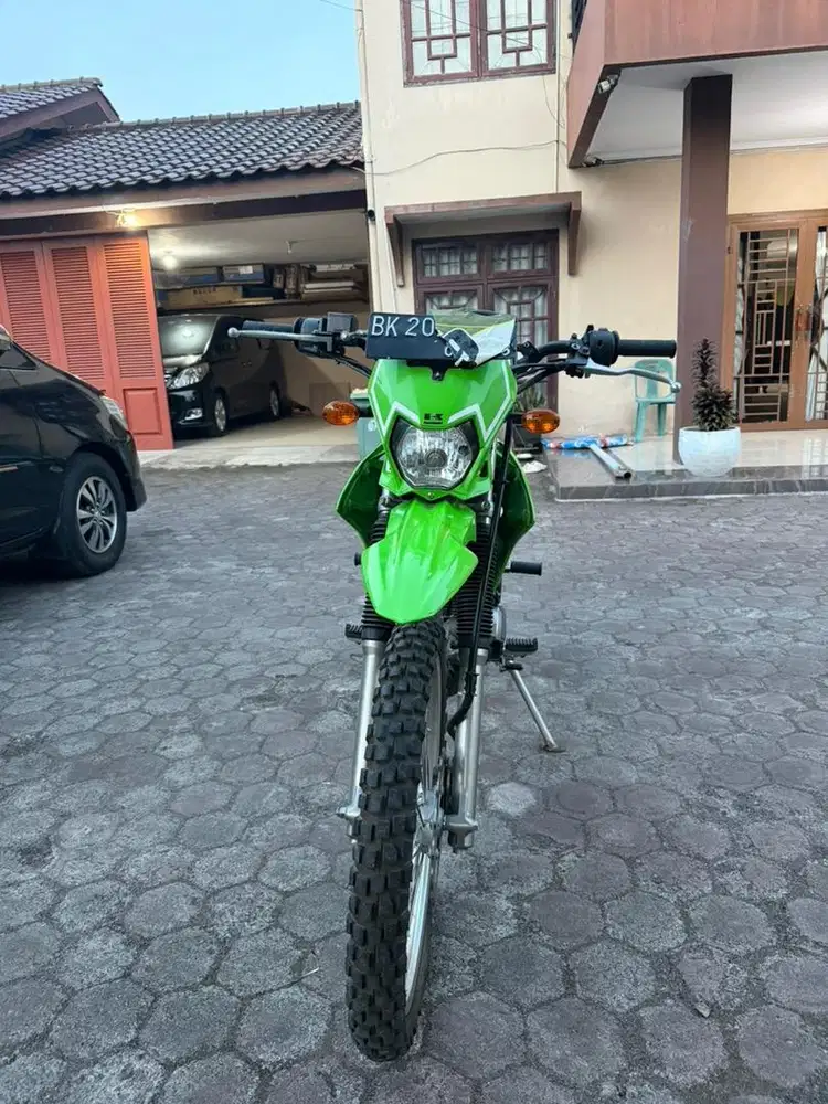 Di Jual Kawasaki KLX 150 Tahun 2021