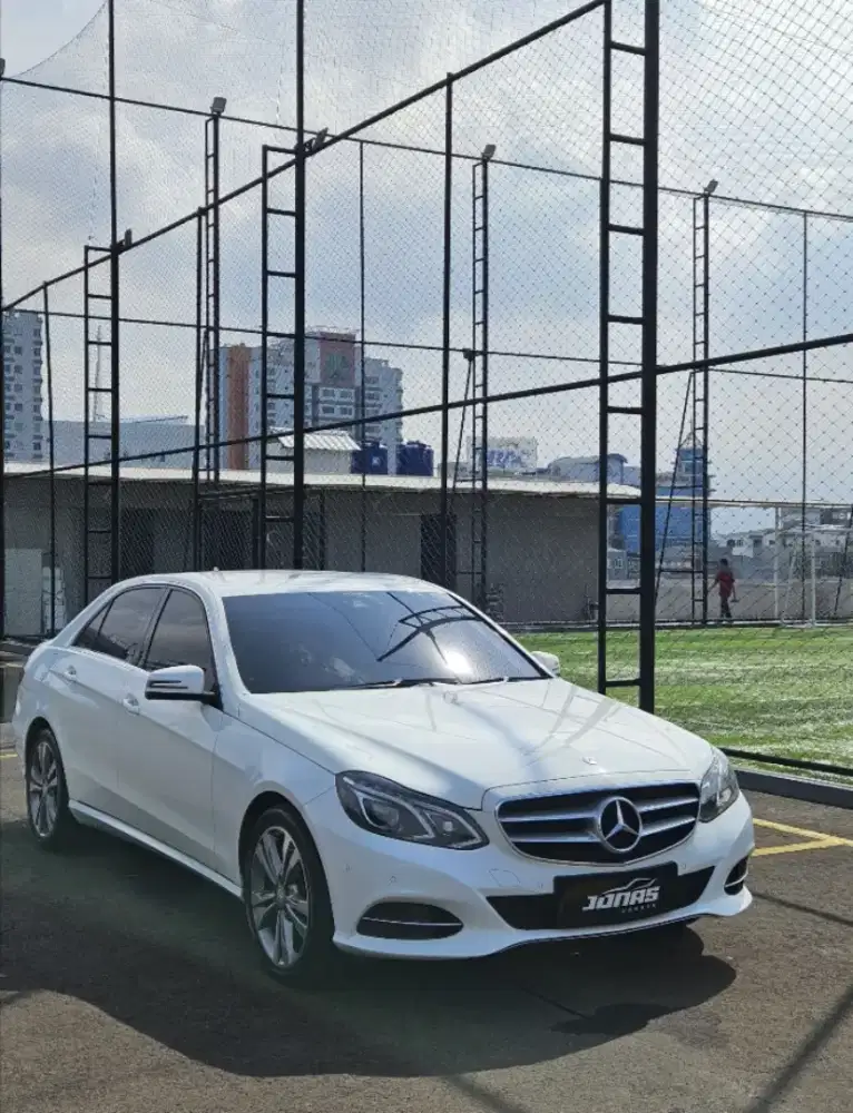 Mercy E250 Avantgarde White on Brown Facelift