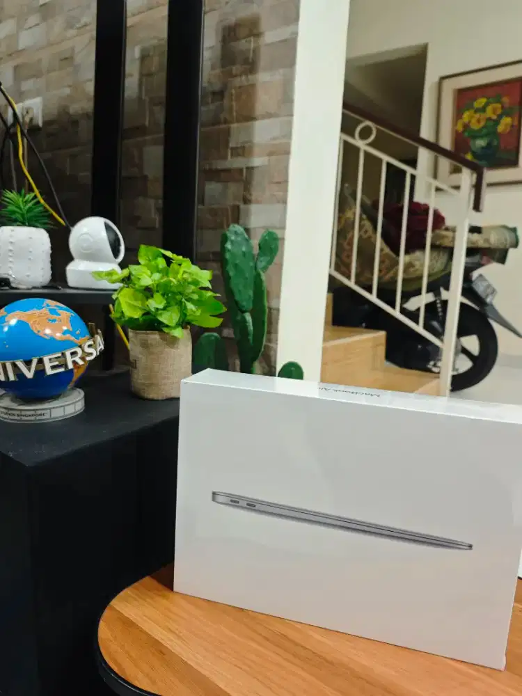 Laptop Macbook Air M1 BNIB (BARU) 8/256 Indo