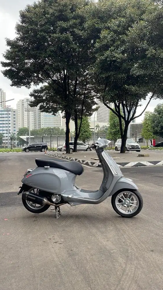 Vespa Primavera 2022 iget abs abu abu grey