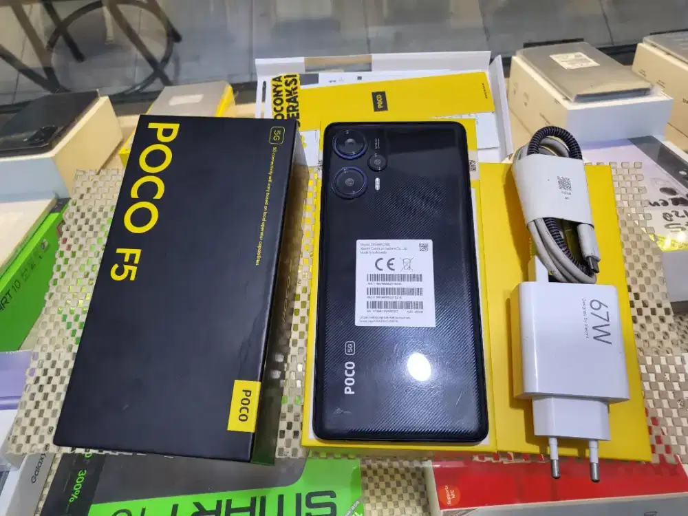 POCO F5 5G RAM 24/256GB 
MULUS FULSET ORIGINAL