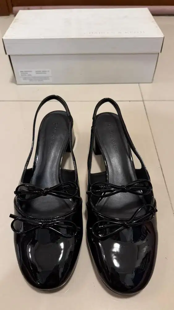 Sepatu Charles & Keith Slingback Pumps Double-Bow