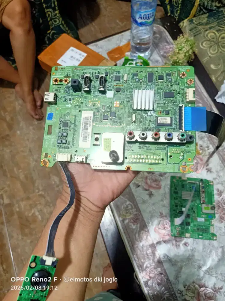 Mesin TV led Samsung UA32EH4000m/ atau ua32eh4000