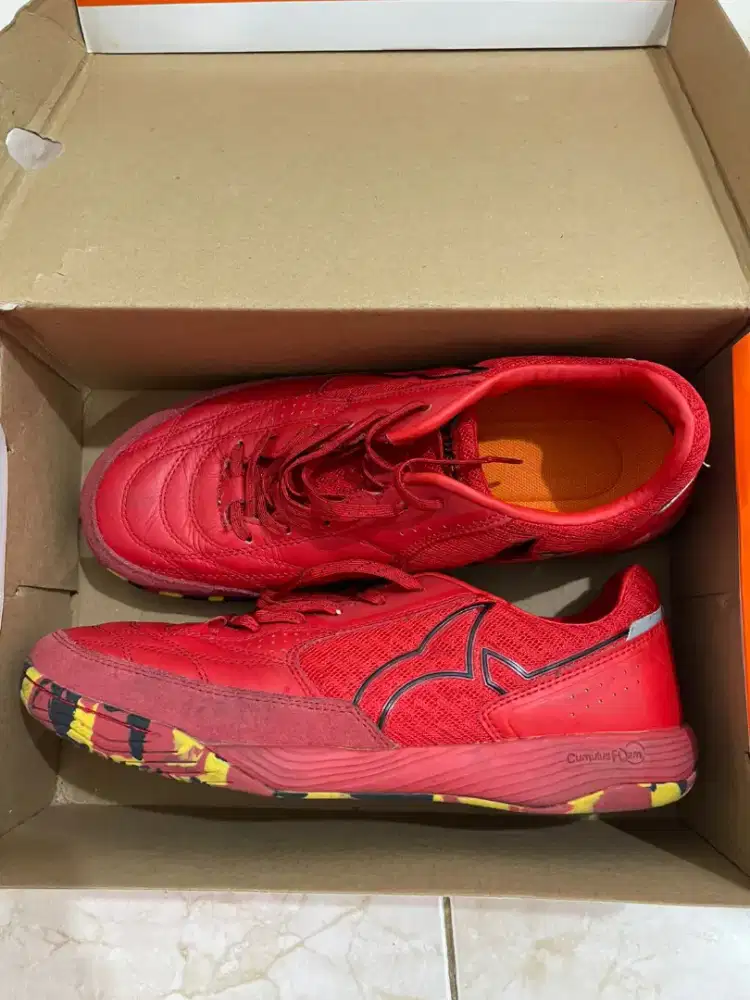 Sepatu futsal Ortus jogosala