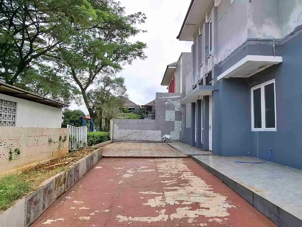 RUMAH MURAH 2 LANTAI POSISI HOEK BADAN SAMPING TAMAN DI CLUSTER BARU!