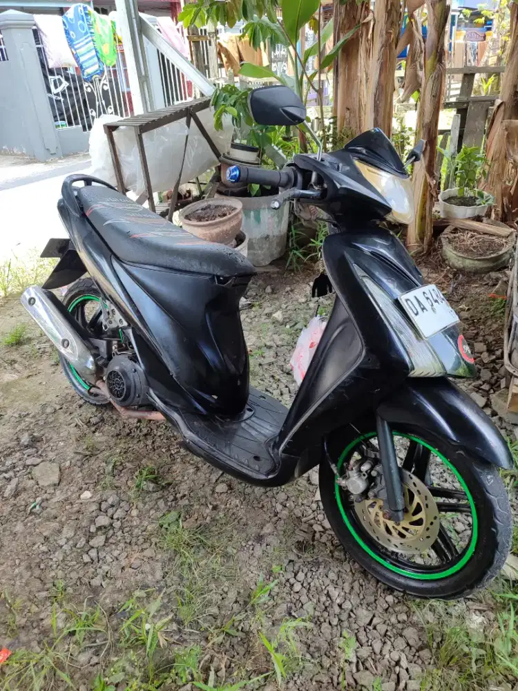 Di jual Suzuki spin 125 th 2010