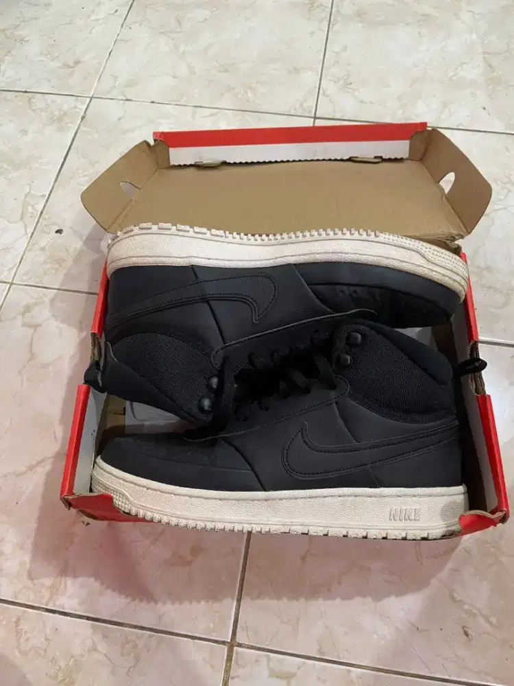 Nike court vision high