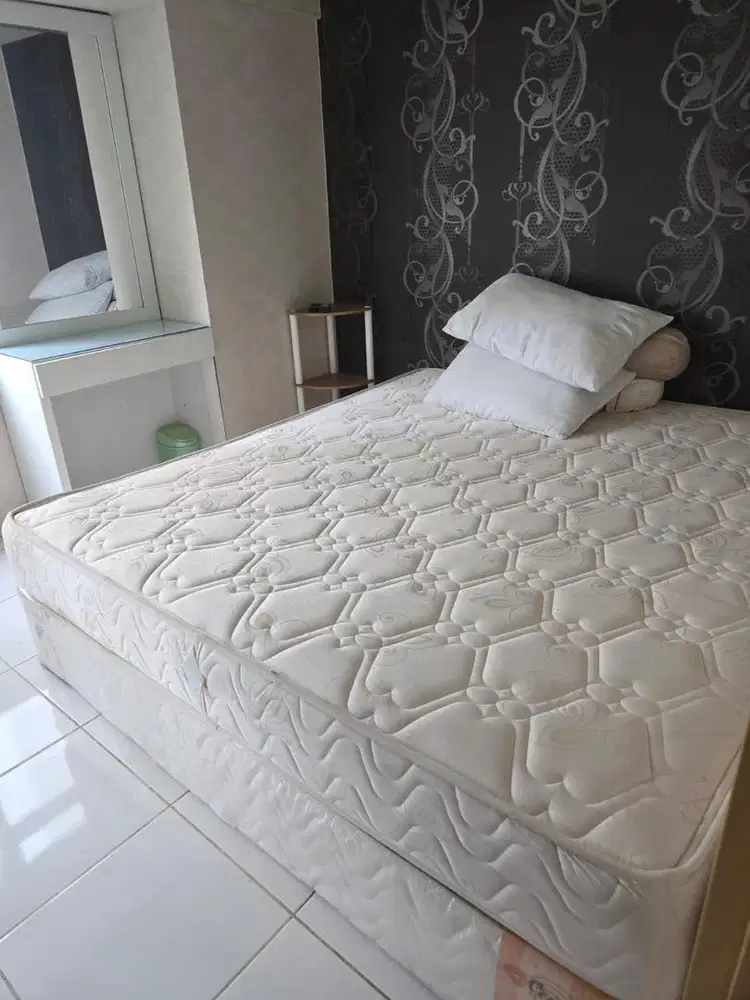 Set Kasur Dipan Central Ukuran 180 x 200