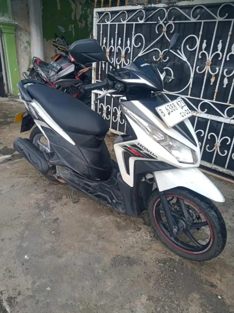 Honda Vario Techno 2011 ss lengkap mesin bagus pajak hidup Bekasi Kota
