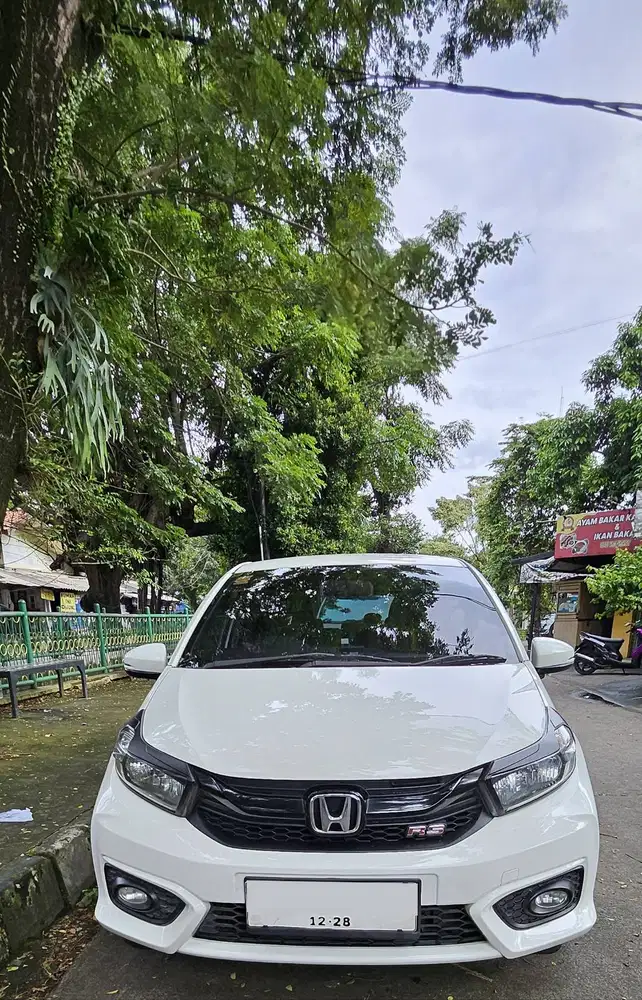 UNIT TERAWAT – Honda Brio RS nik 2018 (pemakaian dari 2019)