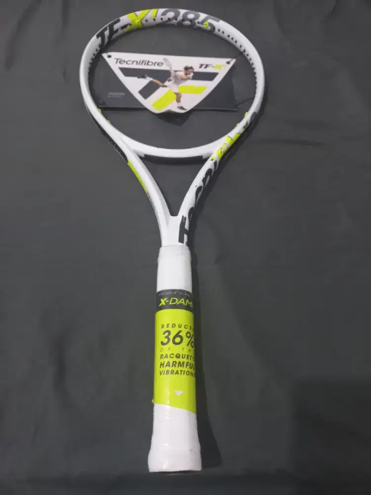 Raket padel kondisi  baru