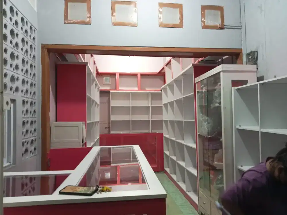 Furniture perlengkapan usaha /apotik