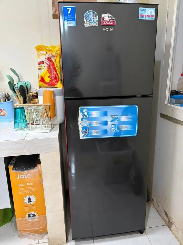 Kulkas 2 Pintu merk aqua