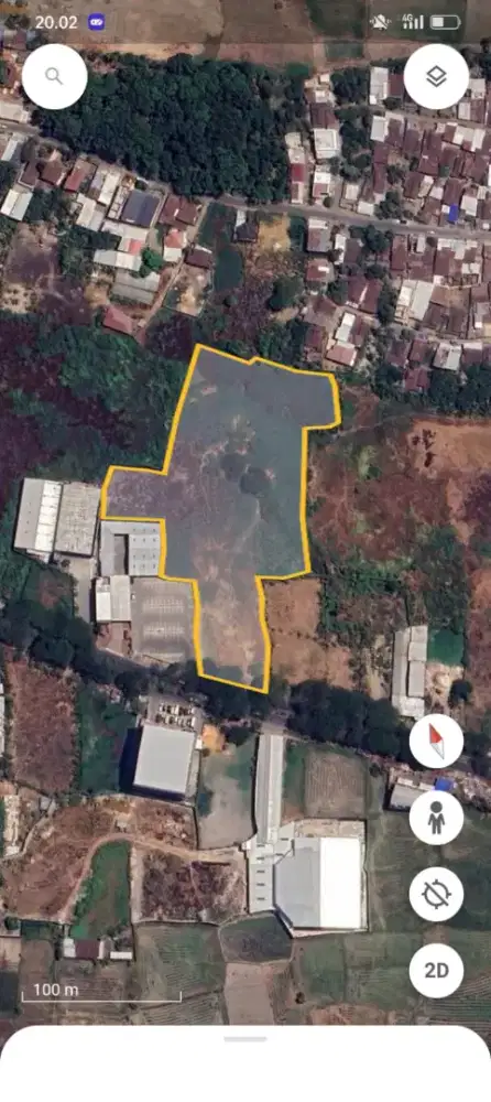 Tanah gigit jalan besar