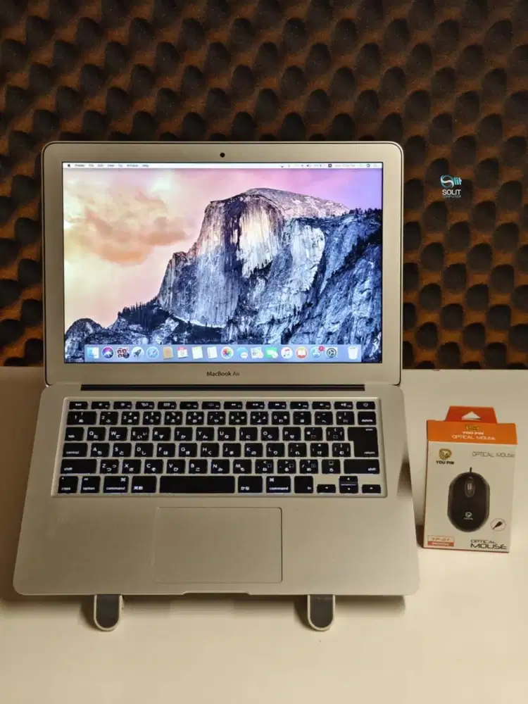 MacBook Air 2017 Core i5 SSD 256GB Mulus Bonus Mouse Siap Pakai