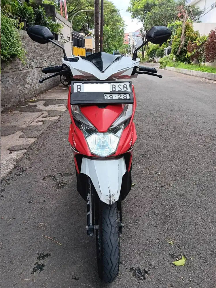 Honda Beat 2018 CBS Merah Putih Tangan Pertama