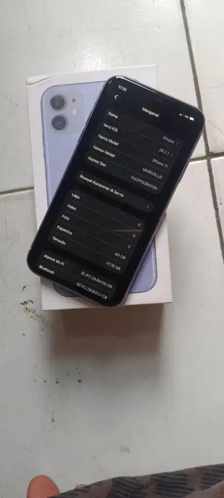 Iphone basic 11/64gb