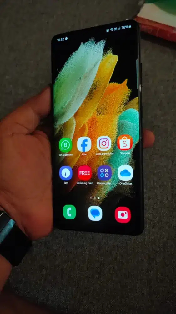 samsung s21 ultra, ram 12/256Gb, fullset ori sein. Like new!