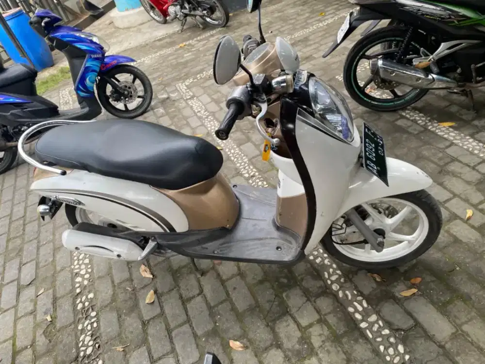 Scoopy THN 2012 plat AB Bantul