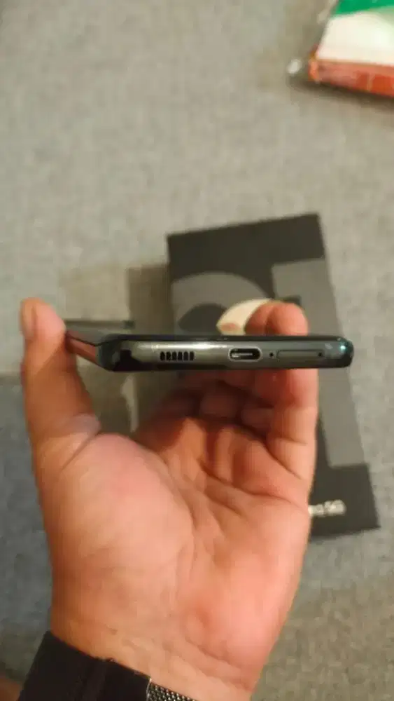 samsung s21 ultra, ram 12/256Gb, fullset ori sein. Like new!