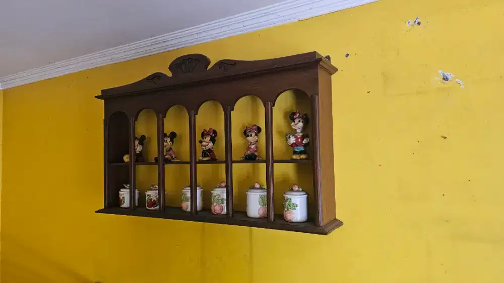 Kayu Rak pajangan hiasan dinding ukuran 120x65x18cm