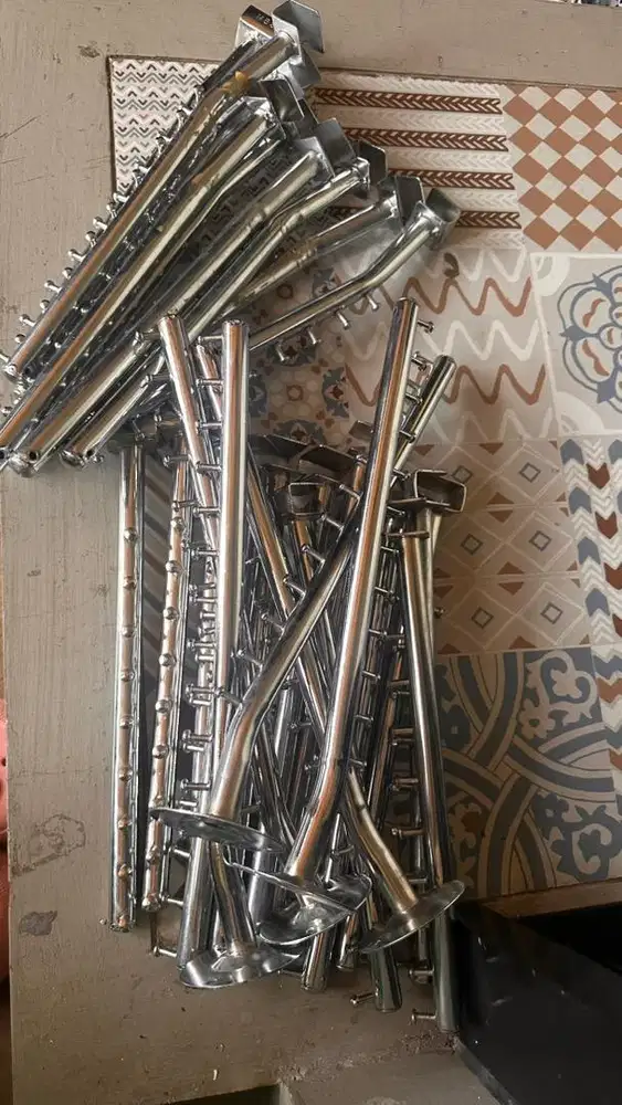 Gantungan Baju Suling Stainless – Kokoh, Bekas Toko | 7rb/pcs