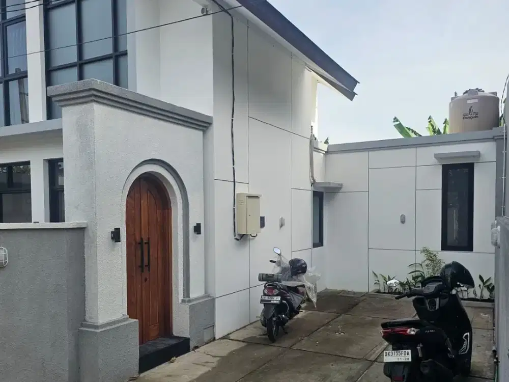 Dijual villa baru lokasi padonan canggu 10 menit ke pantai brawa