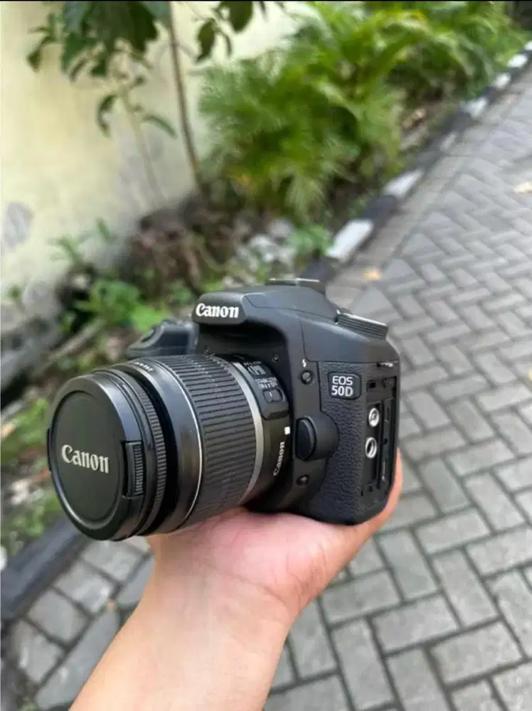 KAMERA DSLR SEMI PRO CANON 50D