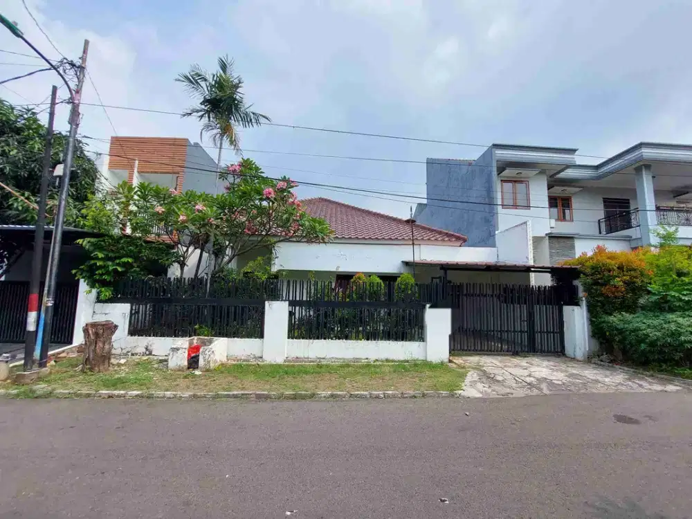 disewakan rumah rapi bebas banjir