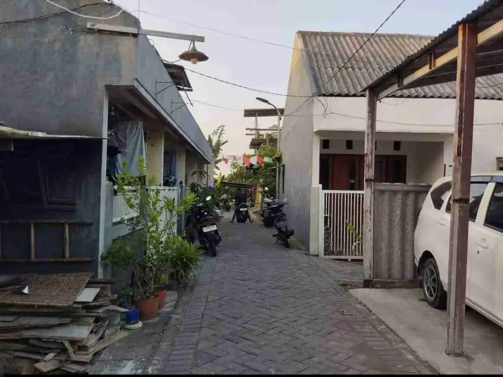 Di Jual Rumah Bungkal Sambikerep Manukan Surabaya Hook Pertigaan Jalan Strategis
