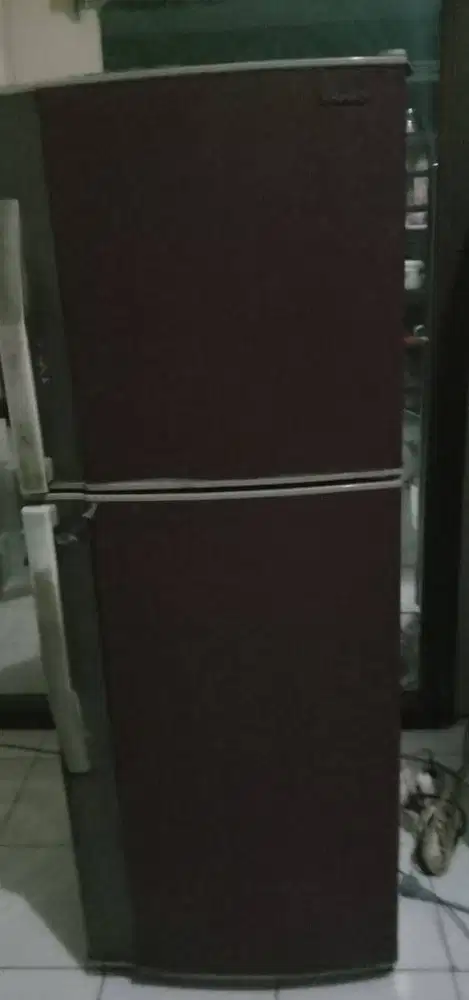 SHARP 2 PINTU, SECOND, DINGIN