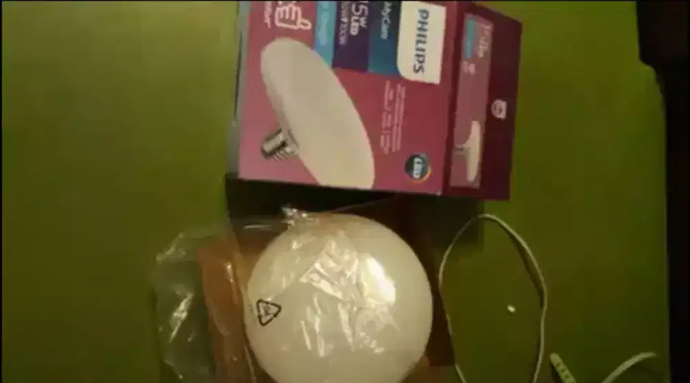 Lampu Philips My Care 15W dan intralight8ng 18w