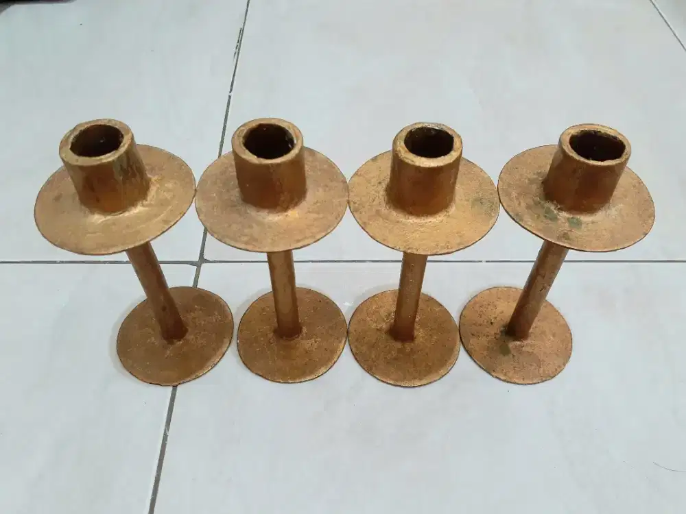 Tempat Lilin Besi 4 pcs