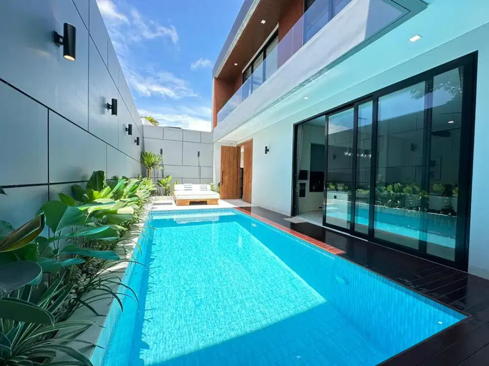 For Sale: Luxurious Modern Villa in Berawa, Canggu