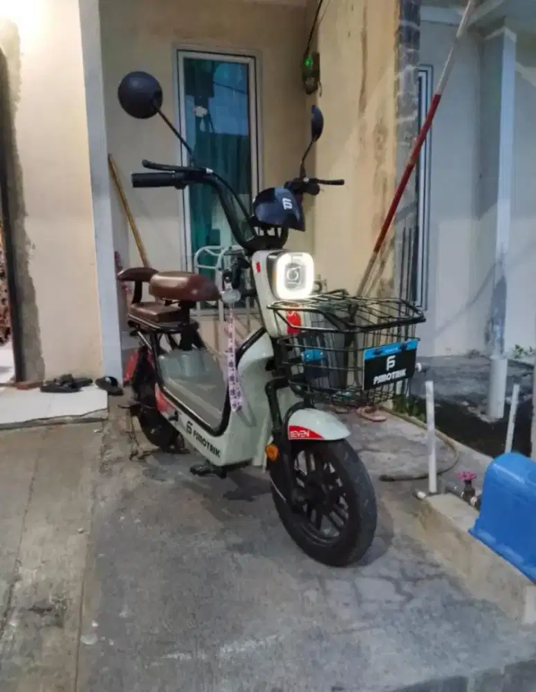 Sepeda listrik bekas pke