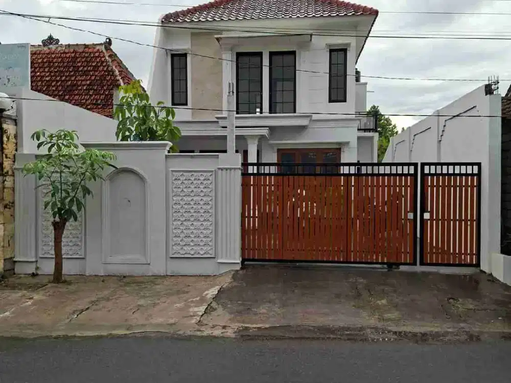 Rumah minimalis modern 2 lantai tanah luas view sawah dekat kampus ISI