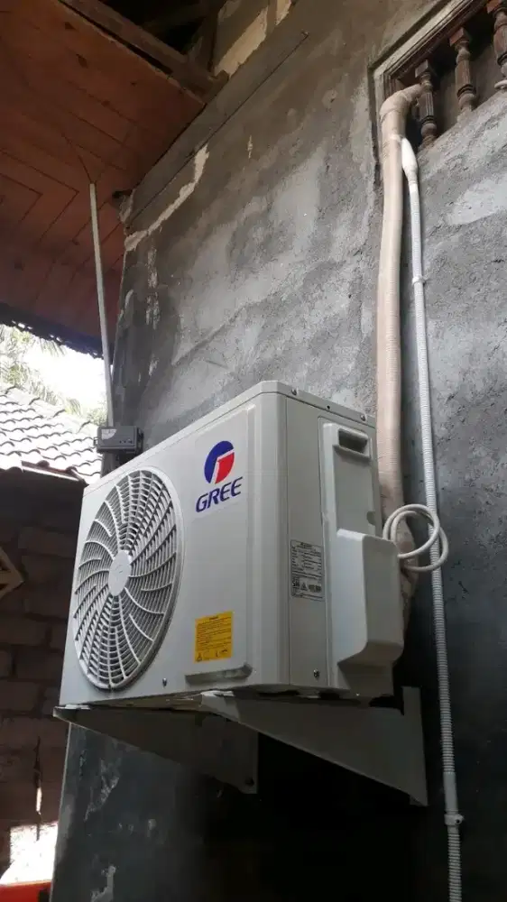 Service AC kulkas mesin cuci pompa air dan lain lain