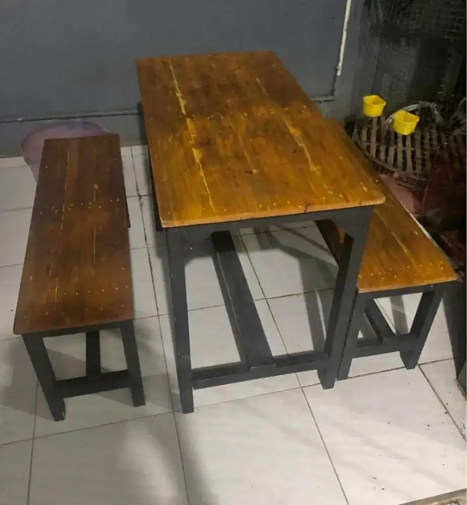Set Meja Makan Good condition