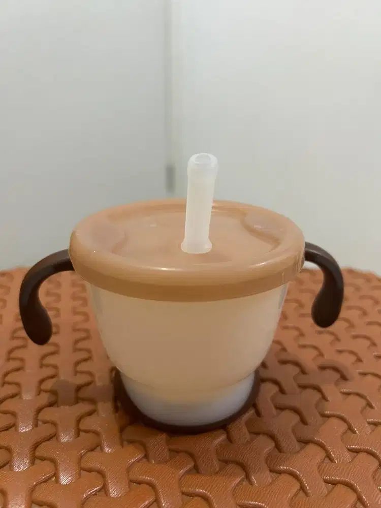 Preloved training cup richell