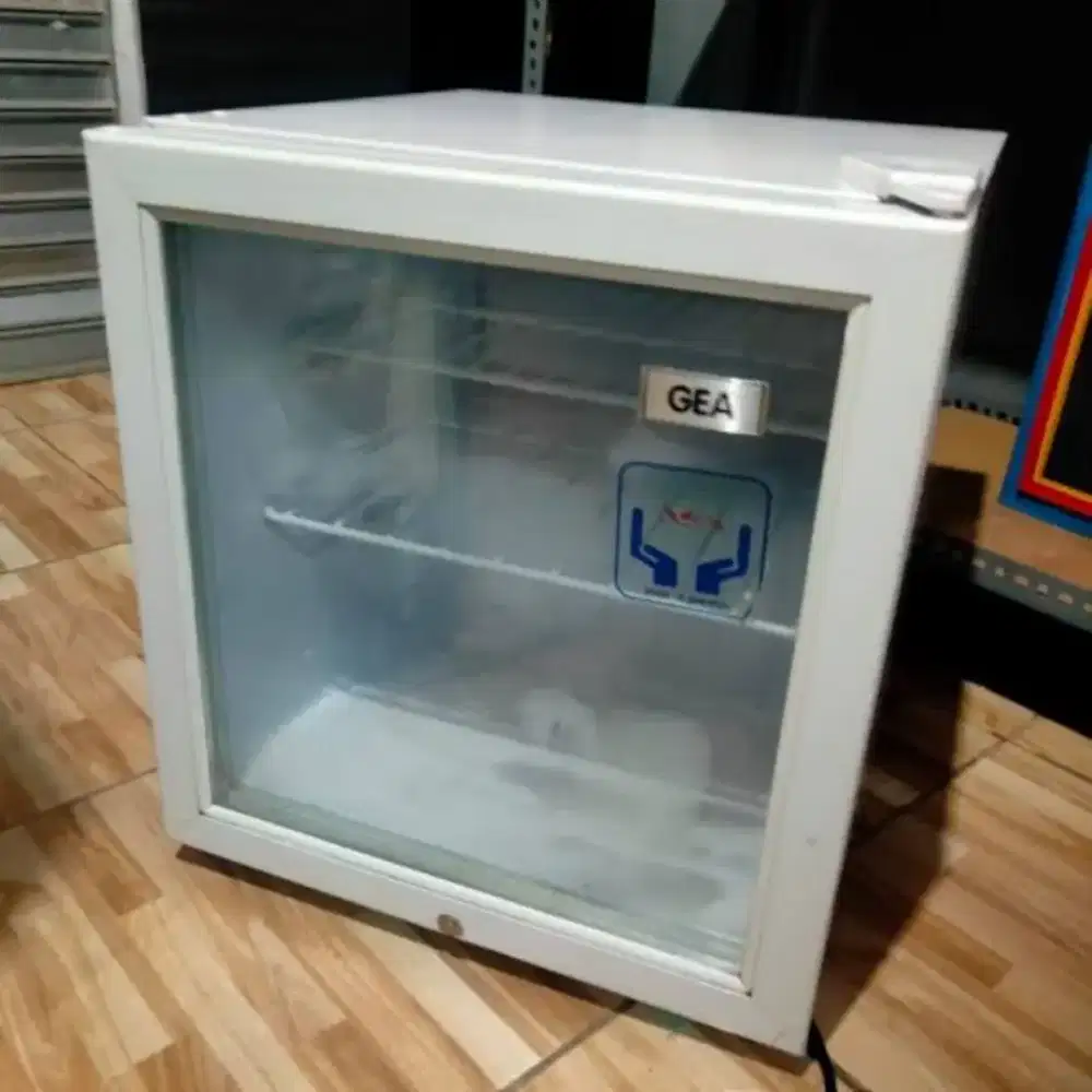 Kulkas Showcase Chiller 1 Pintu Siap Pakai