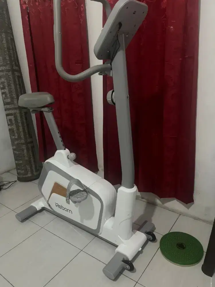 Sepeda magnetic carlo iReborn